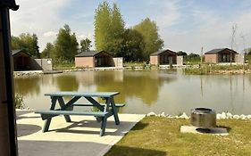 Lakeside Fishing Retreats