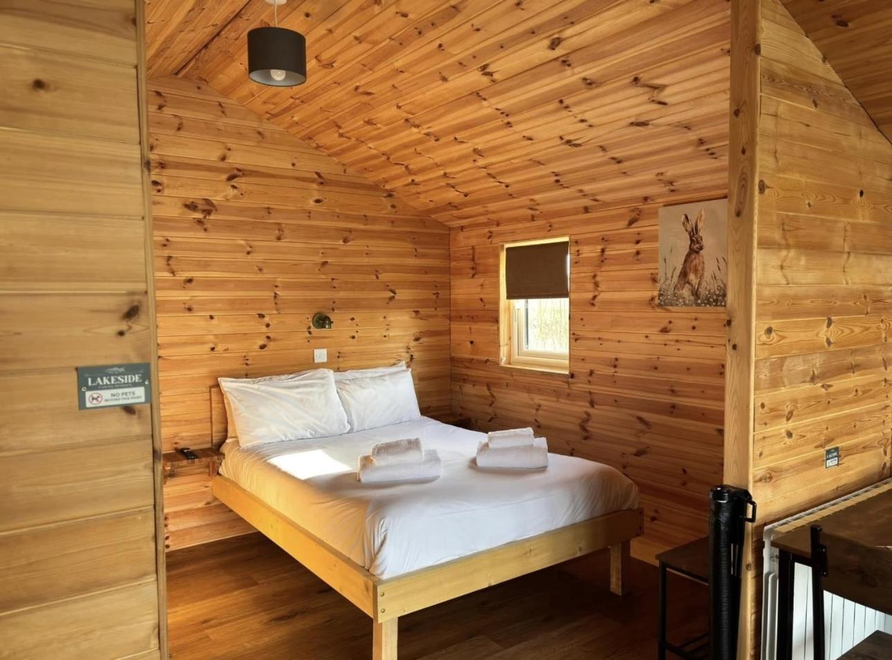 Lakeside Fishing Retreats Boston Room photo