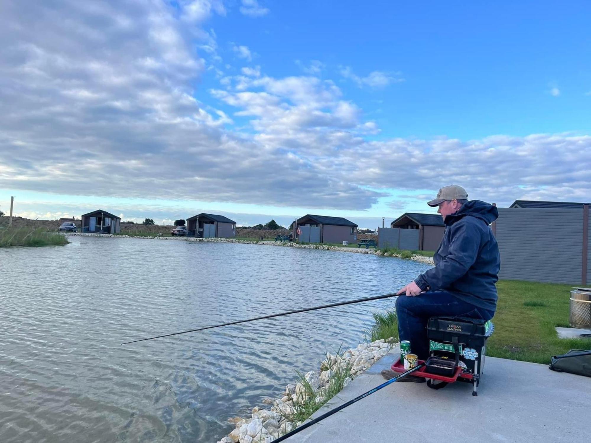 Lakeside Fishing Retreats Boston Room photo