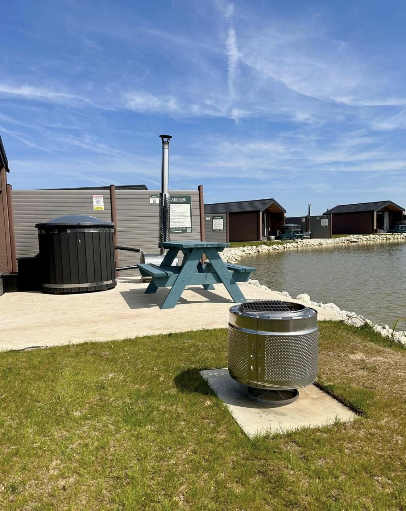 Lakeside Fishing Retreats Boston Room photo